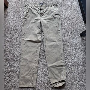 Men’s athletic fit Banana Republic Men's Khaki Chinos